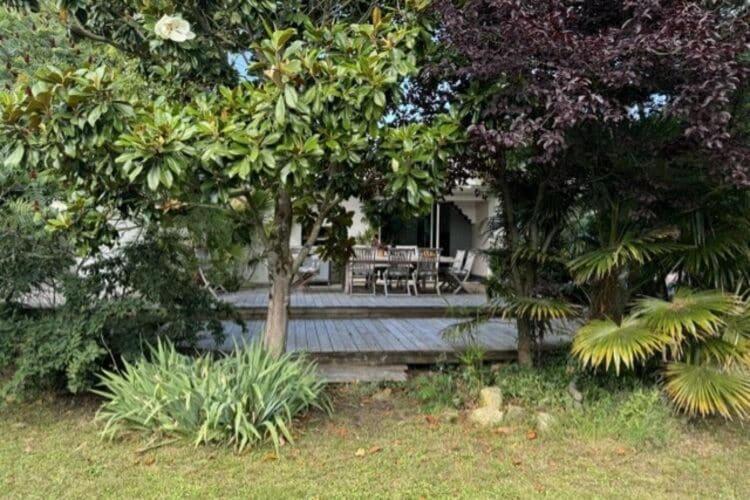 Holiday Home With Indoor Pool, Льо Порж Екстериор снимка